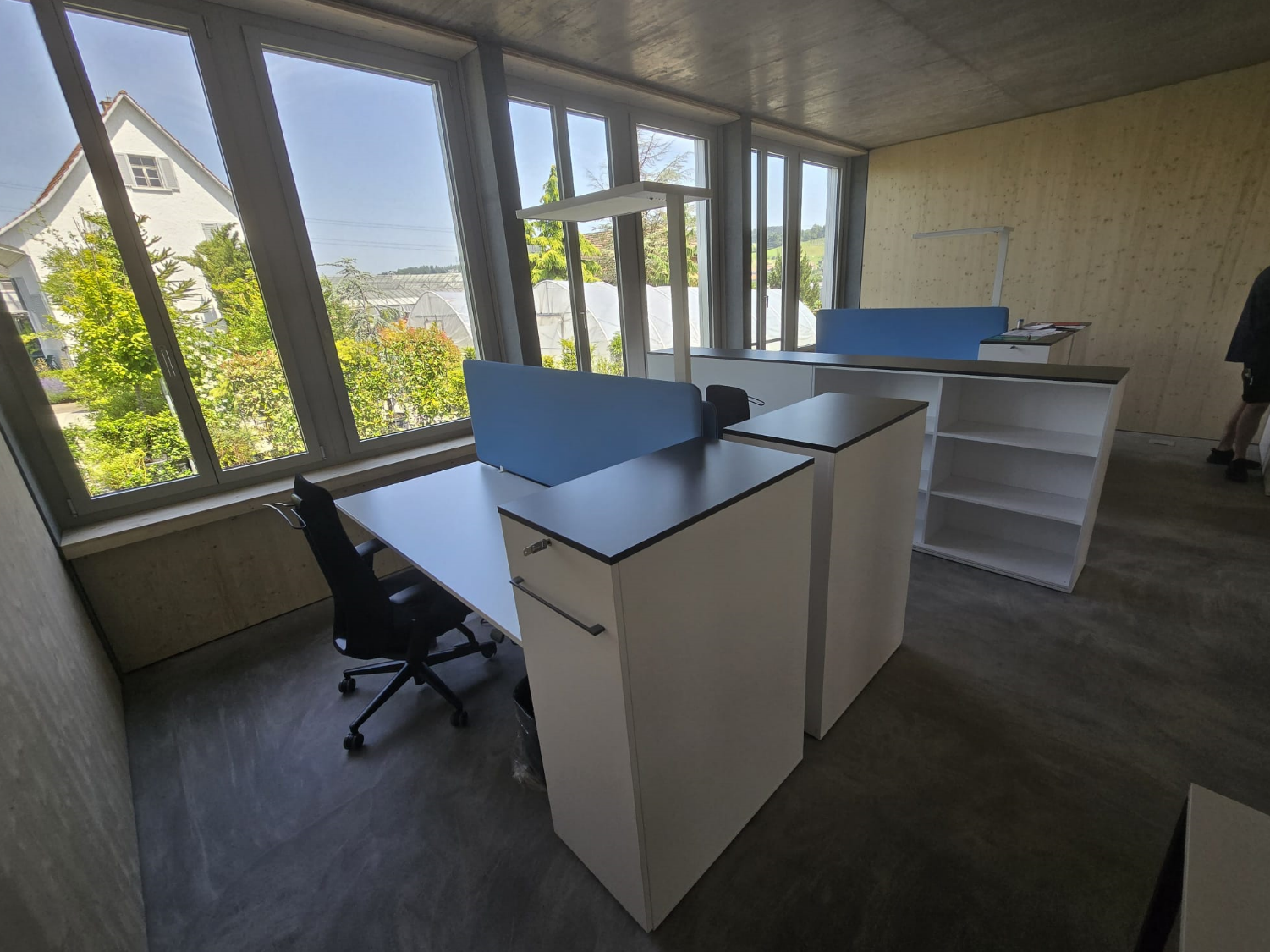 Neubau Büro mit modernen Arbeitsplätzen